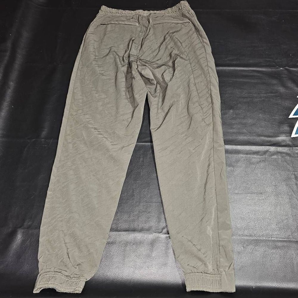 Athleta Womens Olive Green Brooklyn Textured Jogger Pants 6 - Picture 2 of 7